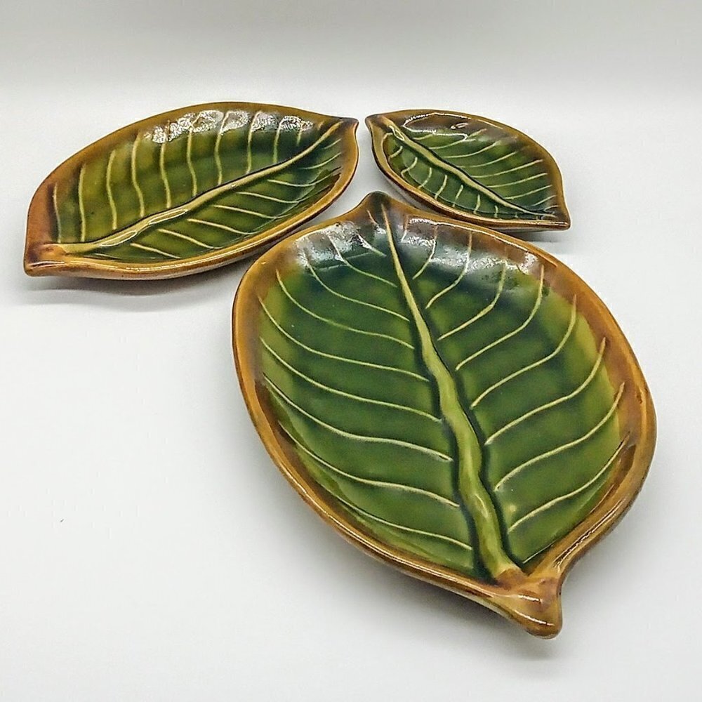 Set of 3 Pier 1 Green Leaf Ceramic Nesting Trays